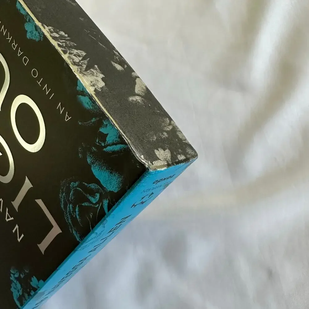*Signed* Barnes & Noble Special Edition Lights Out By Navessa Allen